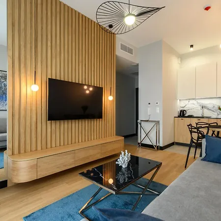 Nad Zatoka Ukiel Przy Jeziorze Apartment