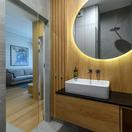 Nad Zatoka Ukiel Przy Jeziorze Apartment *