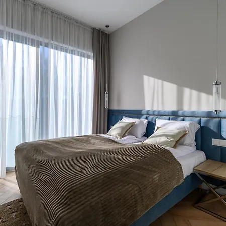 Ukiel Premium Kapitanska 2 Nr 138 *